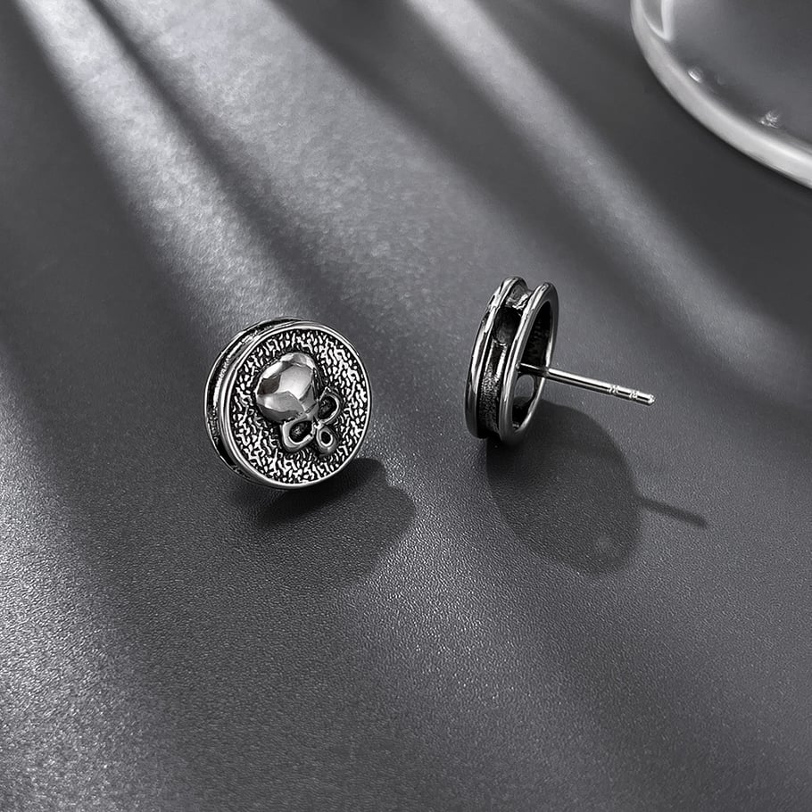 1 Pair Vintage Skull Stainless Steel Men's Earrings Picture4