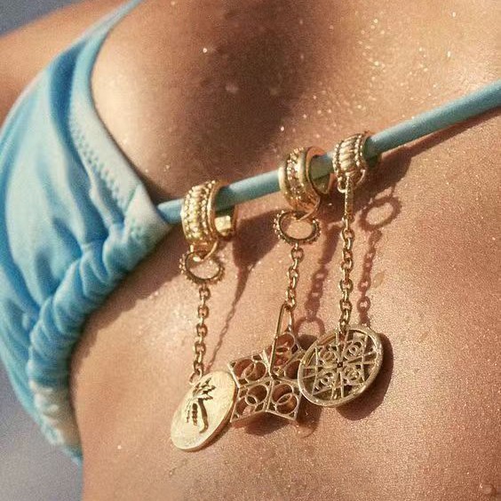 1 pieza de colgantes de acero inoxidable en color dorado con forma de tortuga de la serie Simple para mujer