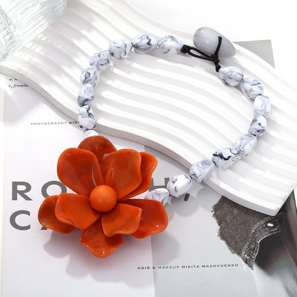 Collana con perline da donna in resina con fiori punk della serie romantica, 1 pezzo 2