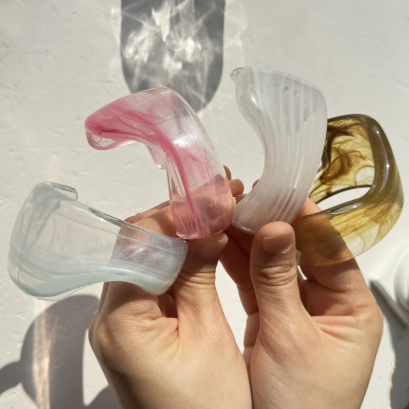 Braccialetti acrilici impilabili irregolari di alta qualità per le donne Immagine2