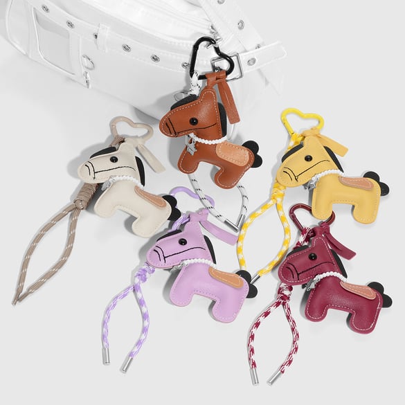 Lindos dijes para bolsos con forma de caballo
