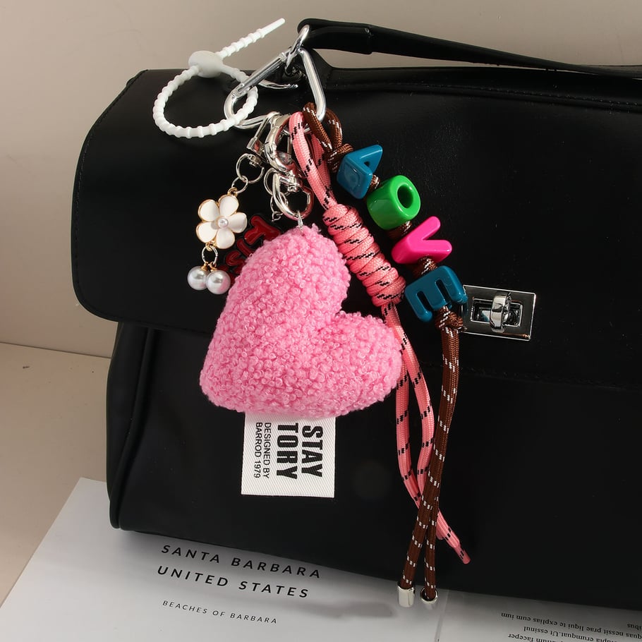Ciondoli per borsa a forma di cuore con la scritta &quot;LOVE&quot; (colori delle lettere casuali) Immagine4