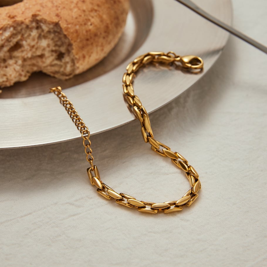 Classic Stainless Steel Gold Color Chain Bracelets Picture4