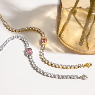 Luxuriöse Charm-Armbänder mit Herz-Anhänger aus Edelstahl in Goldfarbe h5 Bild4