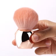 Little Apple – Galvanisiertes Puder in Roségold – Mattrosa, zweifarbig – Rundkopf-Pinsel für losen Puder + OPP-Verpackung Bild3