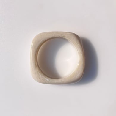 Bracelets pour femmes en acrylique, légers et luxueux, ronds et lisses, à surface floue h5 