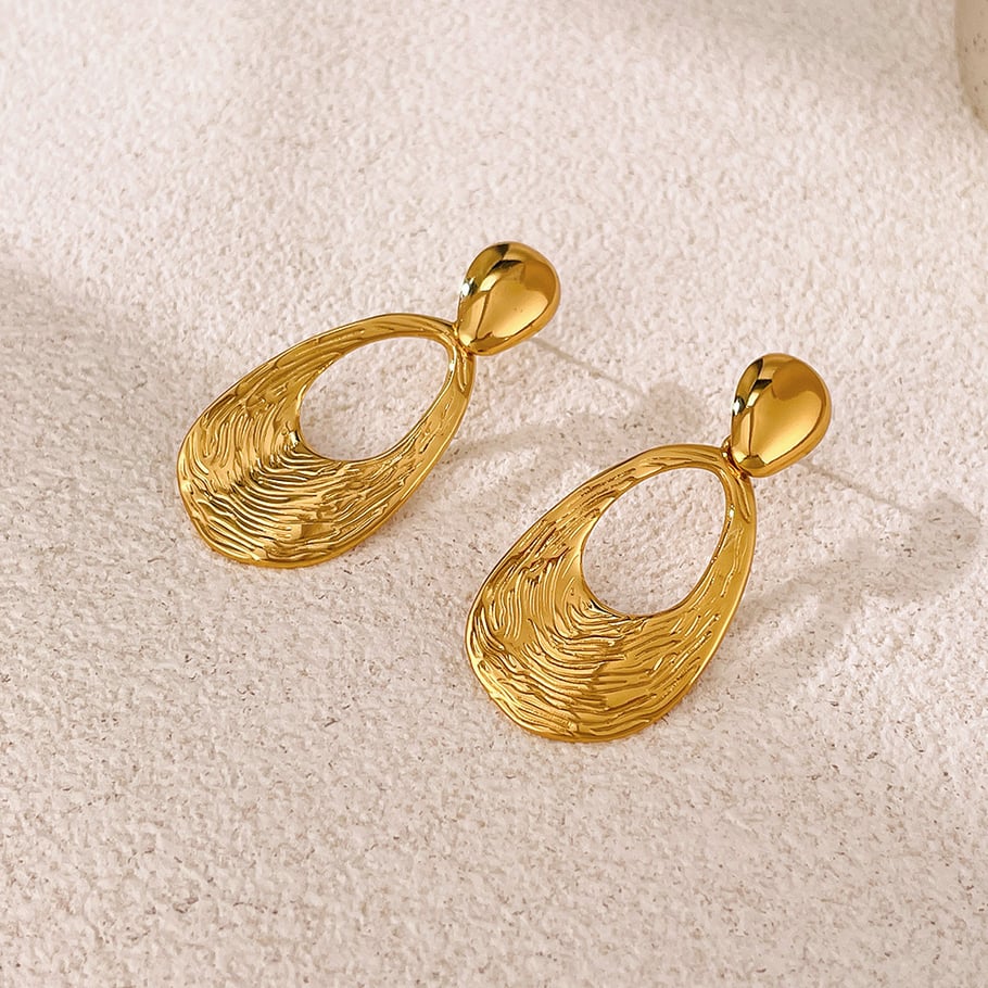 1 paio di orecchini pendenti ovali retrò in acciaio inossidabile color oro da donna Immagine5