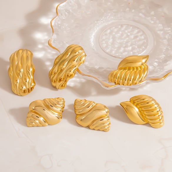 Glamoureuze oorbellen van roestvrij staal in de vorm van een schelp, goudkleurig, voor dames