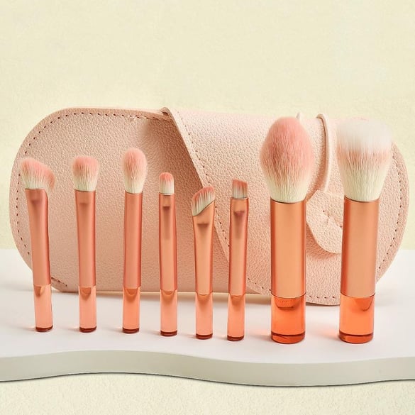 1 set di mini pennelli da trucco portatili per donna 2