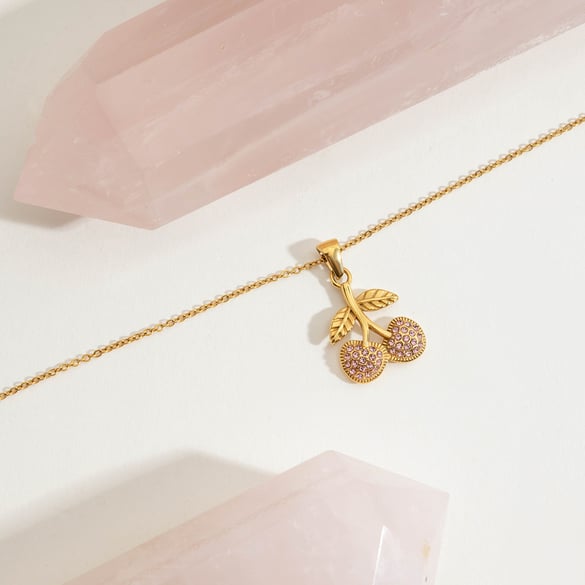 Collane con ciondolo in acciaio inossidabile color oro con ciliegia dolce 2