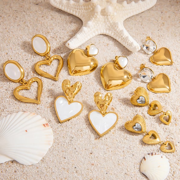 Splendidi orecchini pendenti da donna in acciaio inossidabile color oro a forma di cuore 2