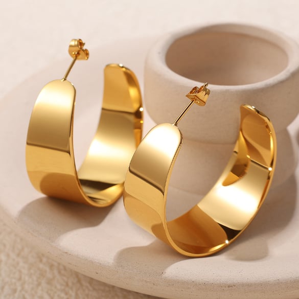 Semplici orecchini a bottone in acciaio inossidabile color oro