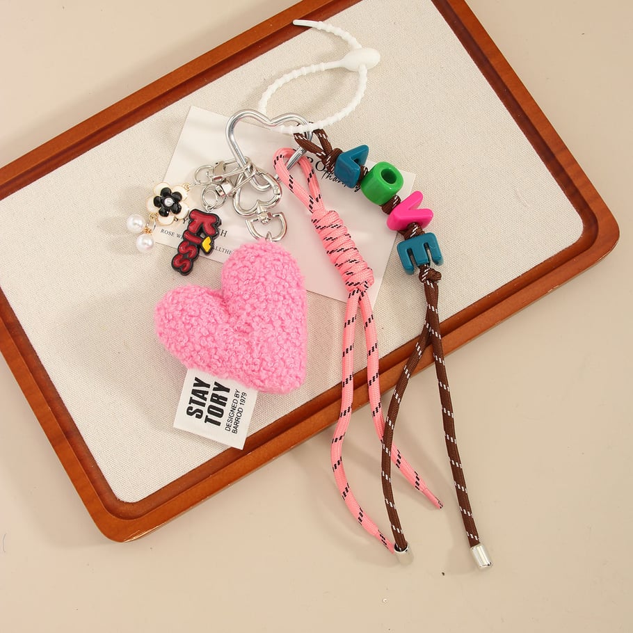 Ciondoli per borsa a forma di cuore con la scritta &quot;LOVE&quot; (colori delle lettere casuali) Immagine2