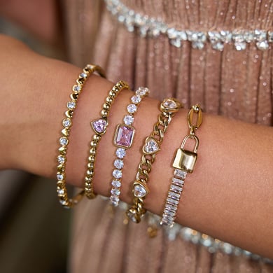 Luxuriöse Charm-Armbänder mit Herz-Anhänger aus Edelstahl in Goldfarbe h5 Bild3
