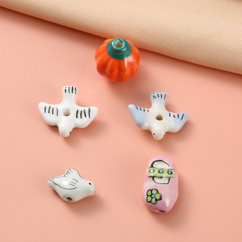 1 pièce de perle en céramique pour bijoux à faire soi-même, motif oiseau Image2