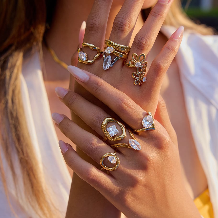 Luxe roestvrijstalen ring met gouden edelstenen Afbeelding2