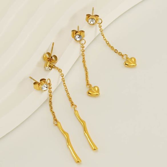 Boucles d&#39;oreilles pendantes classiques en acier inoxydable couleur or avec cœur