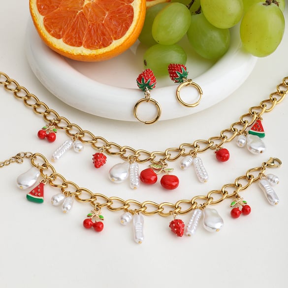 Collane con ciondolo color oro con frutta dolce 2
