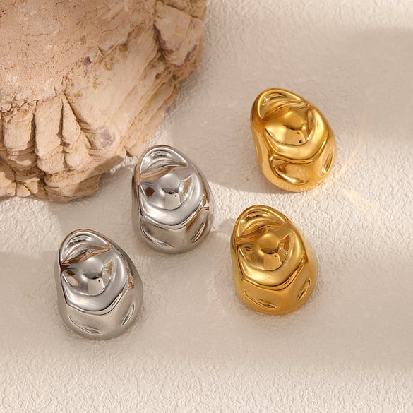 Pendientes de botón de acero inoxidable color dorado estilo Ins