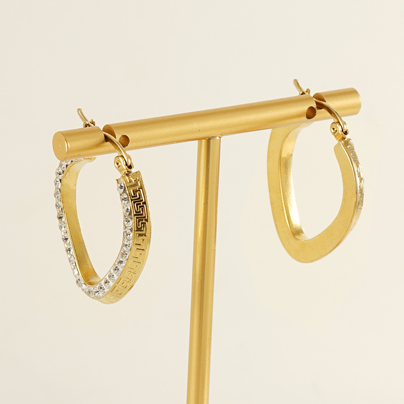 Orecchini a cerchio classici in acciaio inossidabile color oro Immagine5