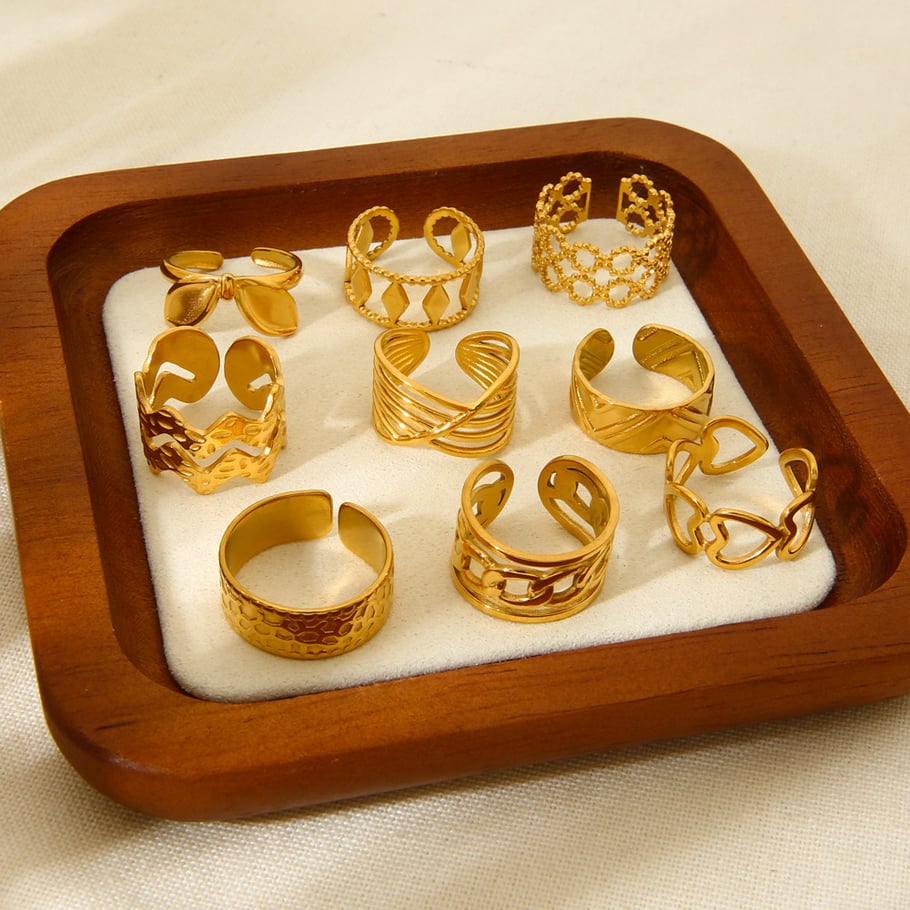 Anillos geométricos diarios de acero inoxidable en color dorado para mujer de la serie Simple Imagen3