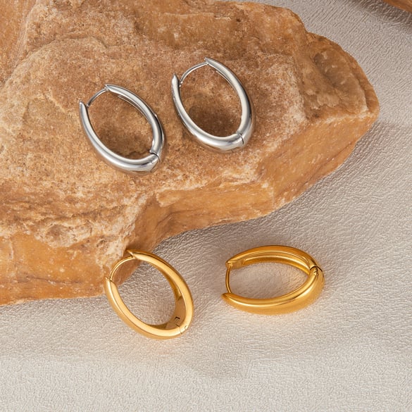 1 Paar Simple Series Tägliche geometrische Edelstahl Goldfarbene Damen-Ohrstecker 2