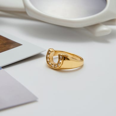 Anello minimalista a forma di U in acciaio inossidabile color oro h5 Immagine5