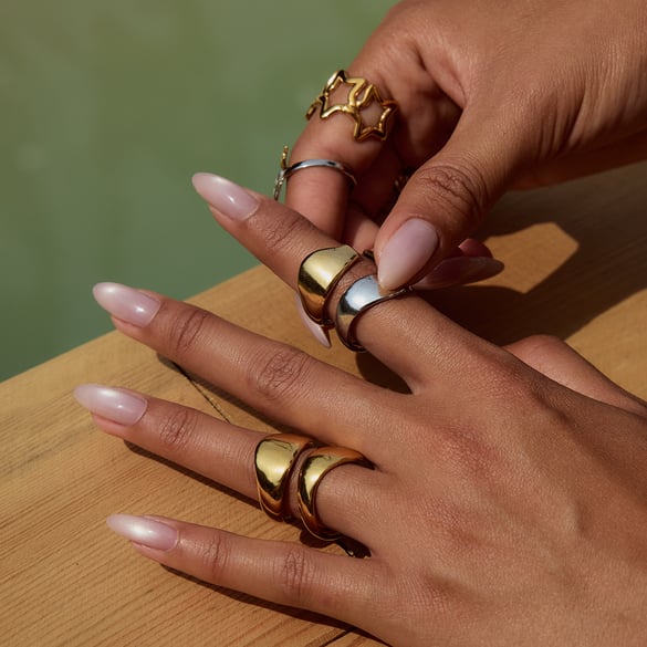Einfache geometrische Edelstahl Gold Farbe Minimalist Ringe