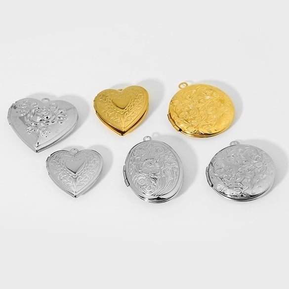 1 par de colgantes unisex de acero inoxidable dorados con forma de corazón retro de la serie clásica