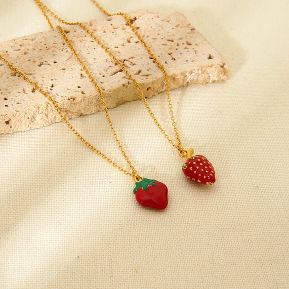 Colliers à pendentif en acier inoxydable pour femme, série romantique, motif fraise sucrée 2