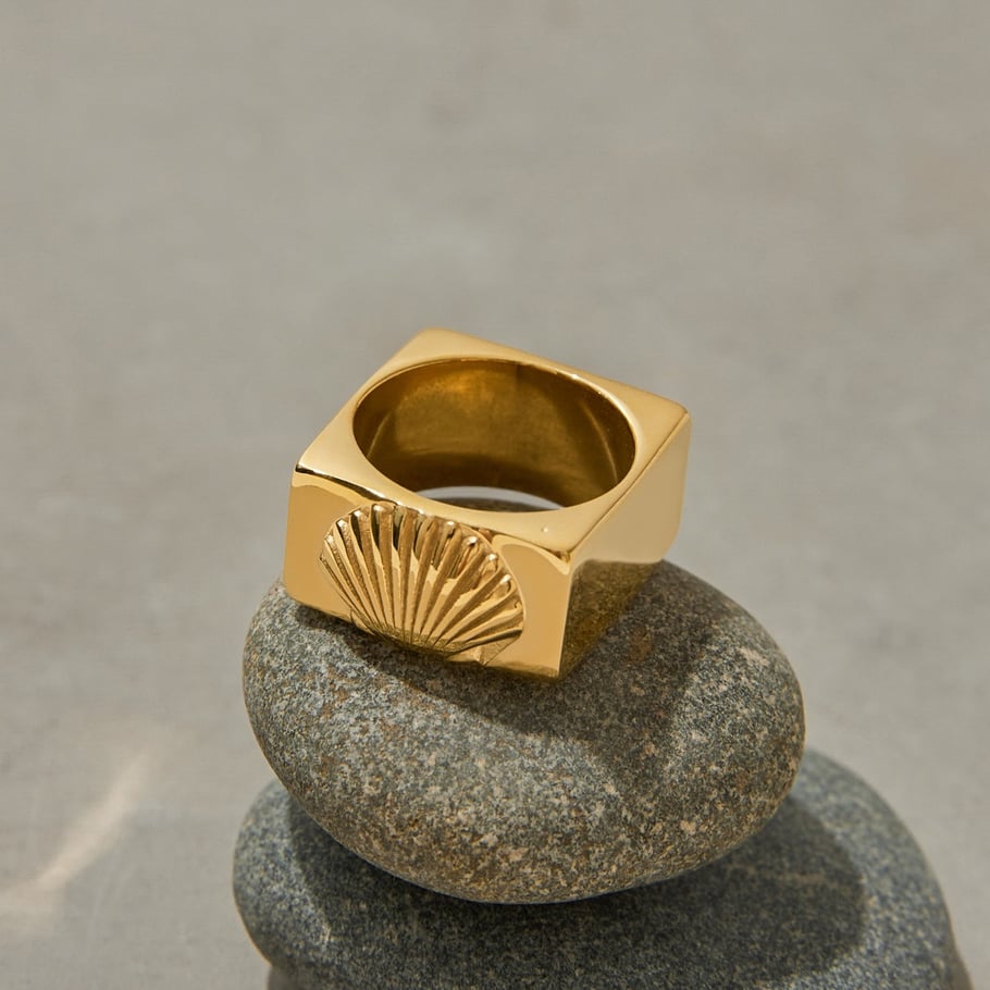 Shell Stainless Steel  Gold Color Statement Ring Picture4