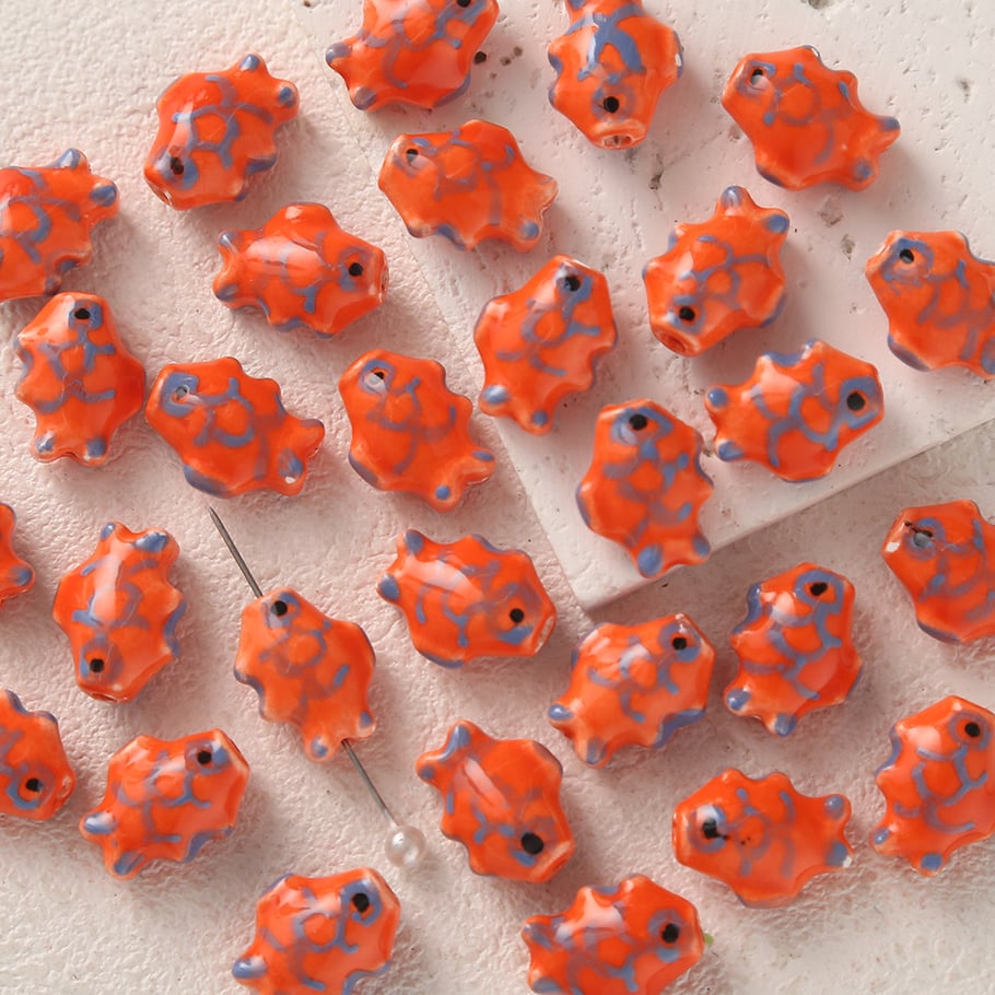 1 pieza de cuentas de cerámica de pez para joyería DIY 