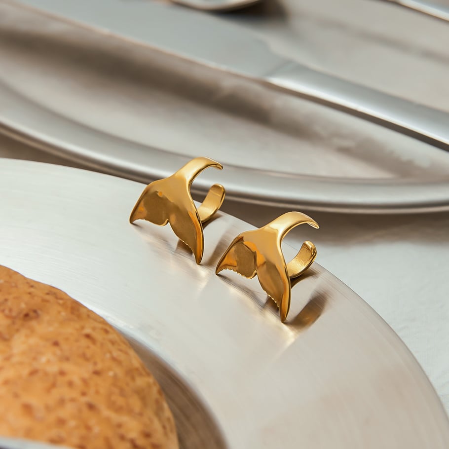 Fischschwanz-Ohrmanschetten aus Edelstahl in Goldfarbe h5Bild4