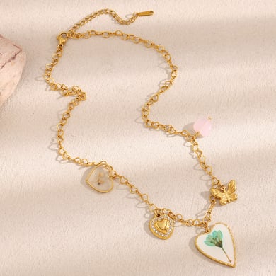 Collane da donna con ciondolo a forma di farfalla a forma di cuore romantico in stile lussuoso h5 Immagine3
