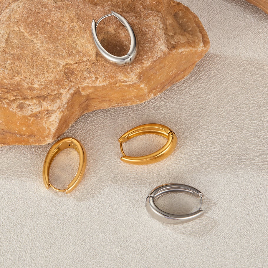 1 Paar Simple Series Tägliche geometrische Edelstahl Goldfarbene Damen-Ohrstecker Bild6