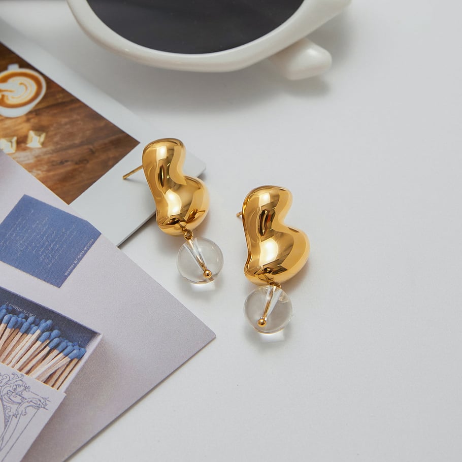 Pendientes colgantes de acero inoxidable color dorado con forma de corazón Imagen5