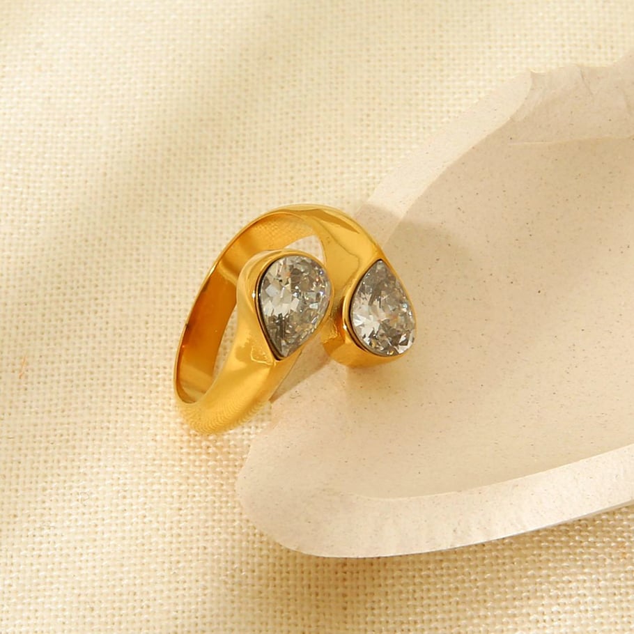Anillos de acero inoxidable para mujer con forma de gota sencilla Imagen2