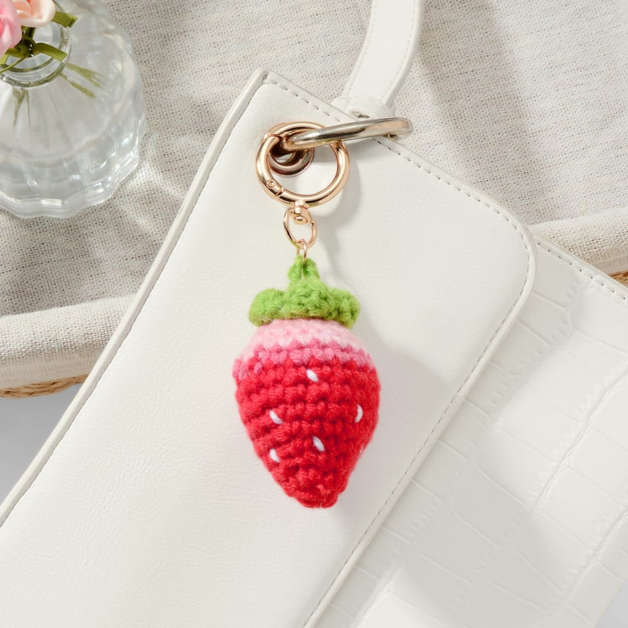 Breloques de sac en alliage en forme de fraise sucrée Image3
