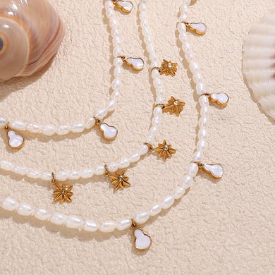 Collares colgantes de acero inoxidable con perla de color dorado h5 Imagen2