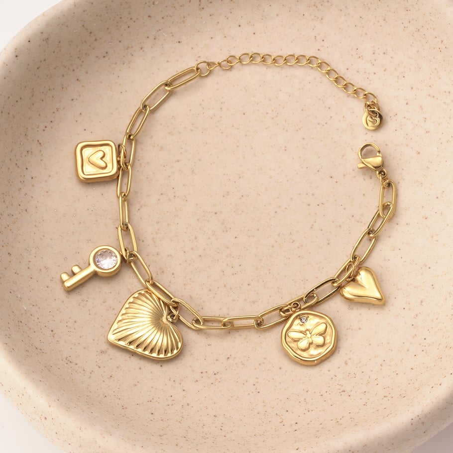 Bracelets à breloques pour femmes en acier inoxydable doré avec cœur brillant Image5