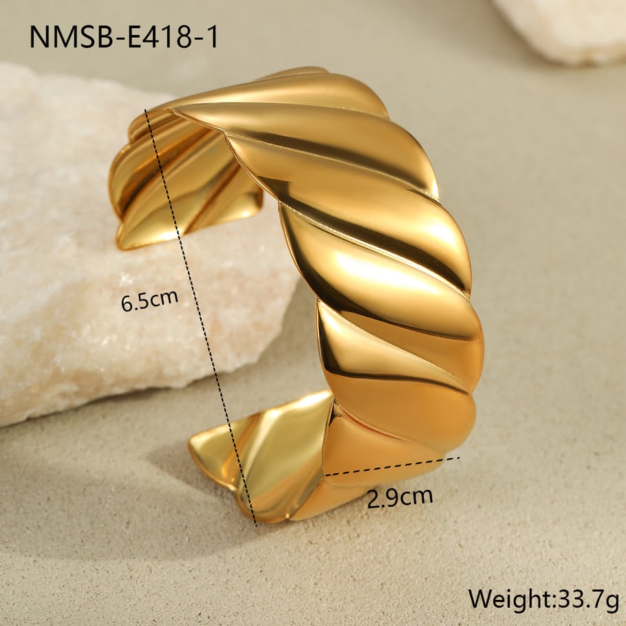Unique Stylish Wide Format Stainless Steel Women's Bangles Picture2