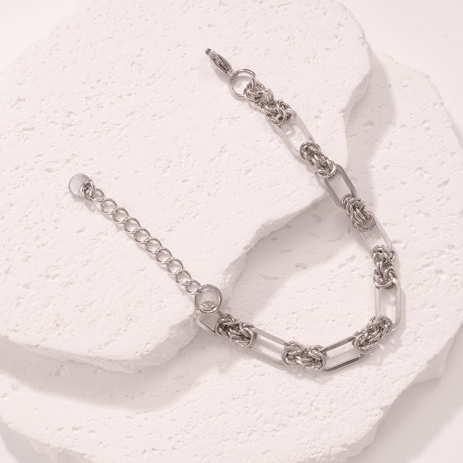 Braccialetti con ciondoli minimalisti da donna in acciaio inossidabile color oro Immagine4