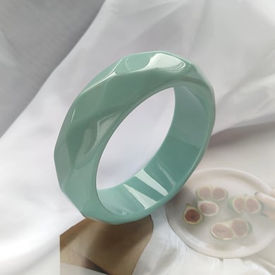 Sophisticated and Elegant Acrylic Women's Bracelets h5 Picture4