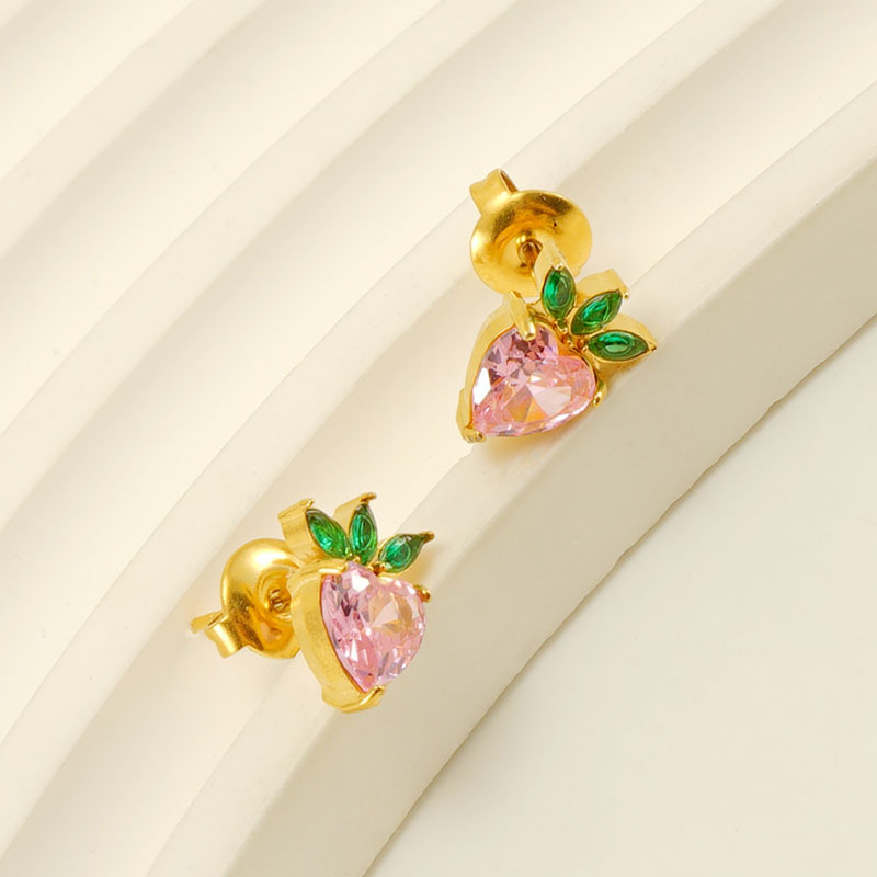 Orecchini piercing in acciaio inossidabile color oro a forma di fragola Immagine3