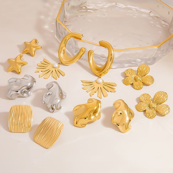 Ohrstecker mit Blumen-Motiv, Edelstahl, goldfarben