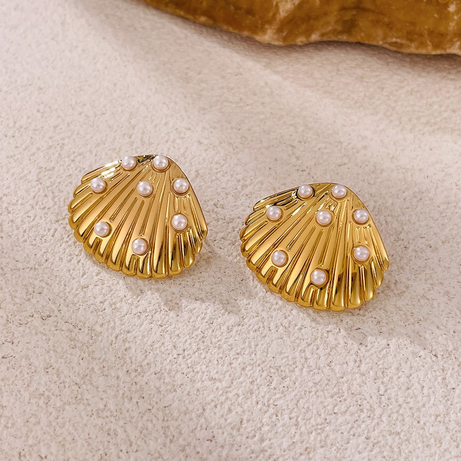 1 paio di splendidi orecchini a bottone da donna in acciaio inossidabile color oro con conchiglia Immagine8