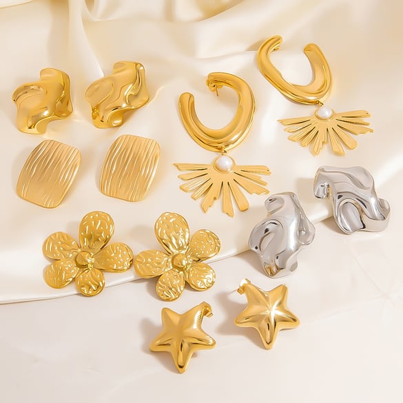 Ohrstecker mit Blumen-Motiv, Edelstahl, goldfarben 2