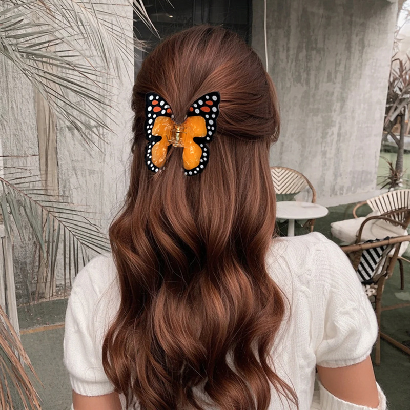 1 pince à cheveux en PVC pour femme, motif papillon et abeille Image2