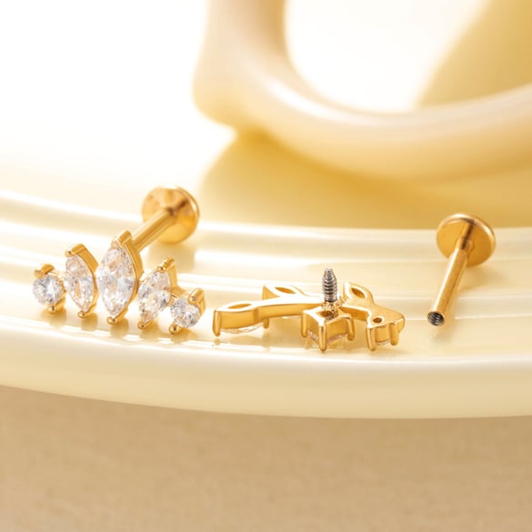 Kalp Paslanmaz Çelik Altın Rengi Zirkonyum Piercing Küpeler