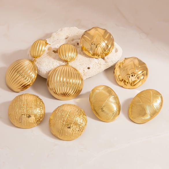 Ohrstecker aus Edelstahl in Goldfarbe 2